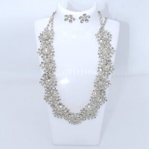 NWT Sophia and Kate Flower Silver Tone Fashion Two-piece Set